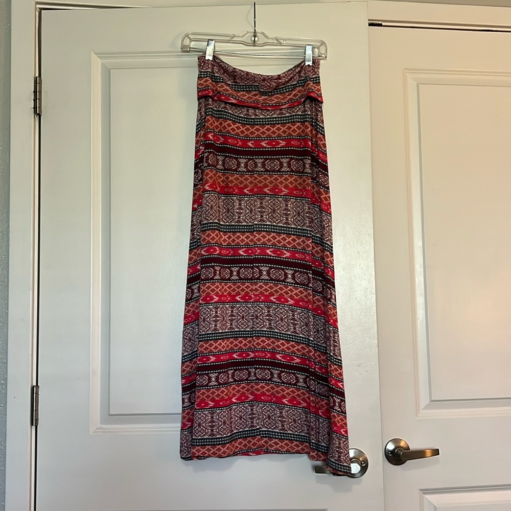 Colored maxi skirt